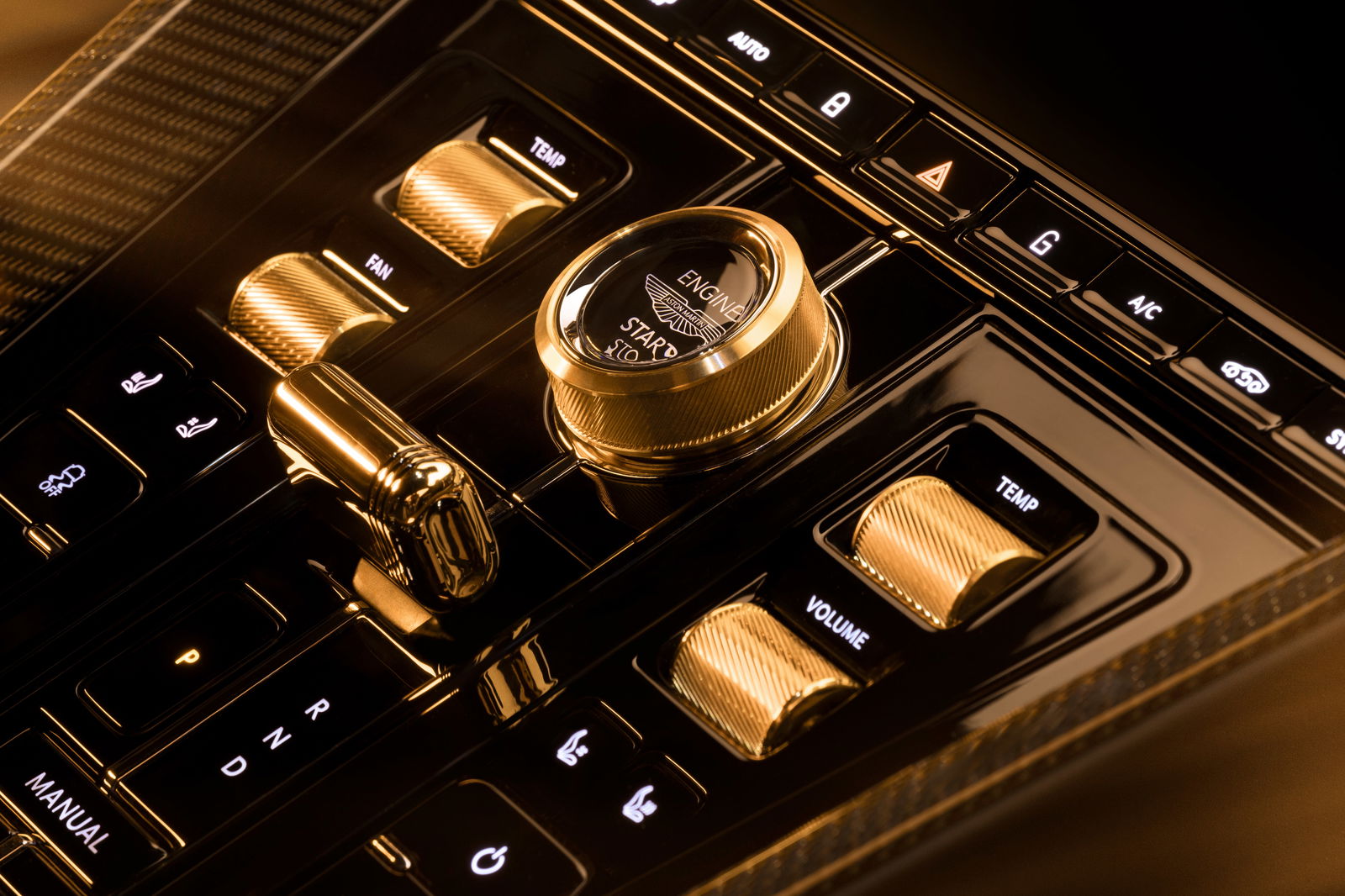 Aston Martin DB12 Goldfinger Edition - interior detail